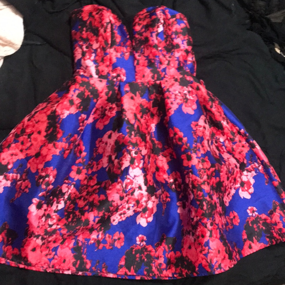 Dress only worn once